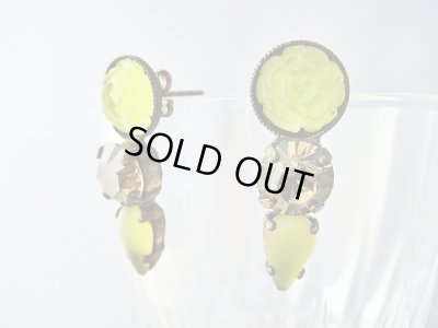 画像1: 【ＳＯＬＤ　ＯＵＴ　ありがとうございました！】（ギリシャ）スワロフスキー・ローズピアス（黄緑）