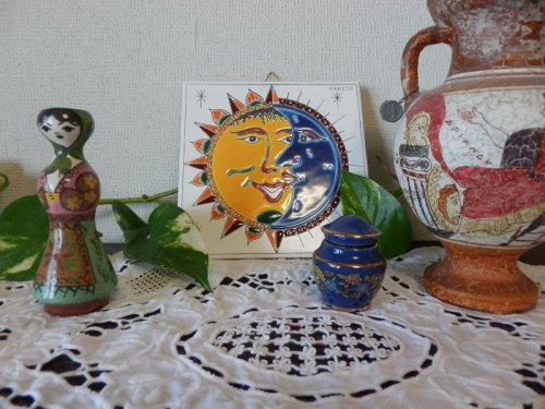 他の写真1: 【ＳＯＬＤ　ＯＵＴ　ありがとうございました！】【ゆうパック】【ギリシャ神話】（ギリシャ雑貨）タイルの壁飾り（鍋敷）太陽神『アポロン』と月の女神『アルテミス』