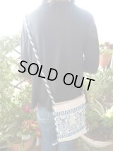 【ＳＯＬＤ　ＯＵＴ　ありがとうございました！】（ギリシャ雑貨）メアンドロス模様・アンフォラ・ポシェット（小・白・中黄色）