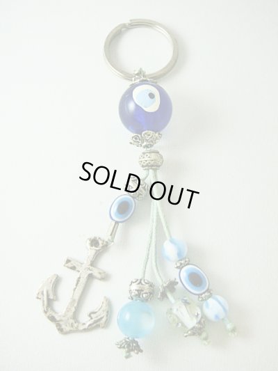 画像1: 【ＳＯＬＤ　ＯＵＴ　ありがとうございました！】≪＼今年もよろしく半額セール／≫（ギリシャアクセサリー）イーブルアイ（ナザールボンジュウ）とアンカー（いかり）・メアンドロス模様キーチェーン（キーホルダー）【定価２２００円】