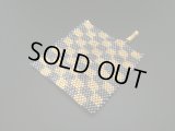 【ＳＯＬＤ　ＯＵＴ　ありがとうございました！】（ギリシャ）市松模様ビーズピンブローチ