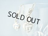 【ＳＯＬＤ　ＯＵＴ　ありがとうございました！】（ギリシャアクセサリー）メアンドロス模様・シルバー９２５ハートピアス