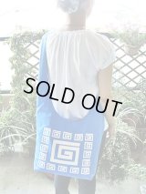 【ＳＯＬＤ　ＯＵＴ　ありがとうございました！】【ゆうパック】（ギリシャ雑貨）持ち手が幅広のメアンドロス・ショルダーバッグ（青）【肩にぴったりフィット♪】