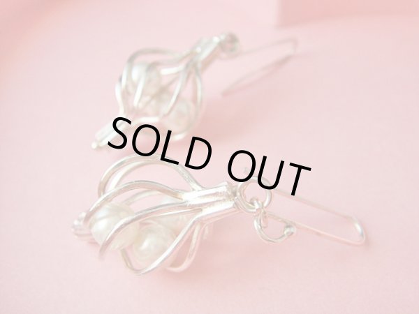 画像1: 【ＳＯＬＤ　ＯＵＴ　ありがとうございました！】【送料無料】（ギリシャアクセサリー）かわいい鳥かごのシルバー９２５パールピアス【一点もの】