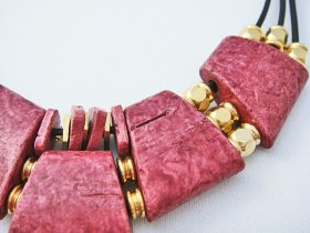 画像: 【ＳＯＬＤ　ＯＵＴ　ありがとうございました！】（ギリシャ）セラミックネックレス（えんじ）