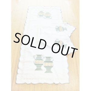 画像: 【ＳＯＬＤ　ＯＵＴ　ありがとうございました！】（ギリシャ雑貨）メアンドロス模様のテーブルセンター＆ナプキン（グリーン）