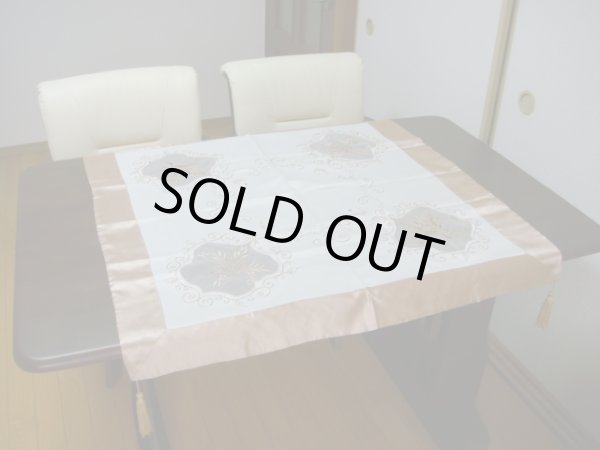 画像1: 【ＳＯＬＤ　ＯＵＴ　ありがとうございました！】【ゆうパック】（ギリシャ雑貨）テーブルクロス（ベージュ系）【ギリシャ刺繍】