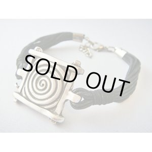 画像: 【ＳＯＬＤ　ＯＵＴ　ありがとうございました！】【５周年半額セール！】（ギリシャアクセサリー）渦巻き模様スクウェアブレスレット【メンズ＆レディース】【定価２５００円】