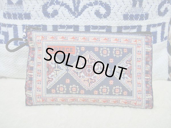 画像1: 【ＳＯＬＤ　ＯＵＴ　ありがとうございました！】（ギリシャ雑貨）布製ギリシャ刺繍イーブルアイ（ナザールボンジュウ）付き小物入れ（紺）