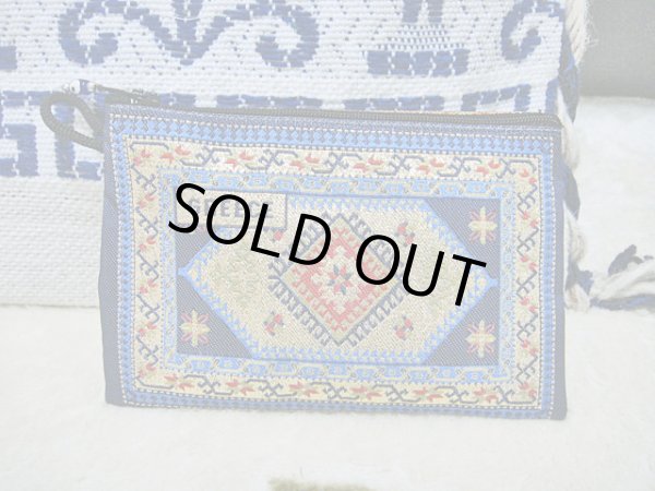 画像1: 【ＳＯＬＤ　ＯＵＴ　ありがとうございました！】（ギリシャ雑貨）布製ギリシャ刺繍イーブルアイ（ナザールボンジュウ）付き小物入れ（紺）