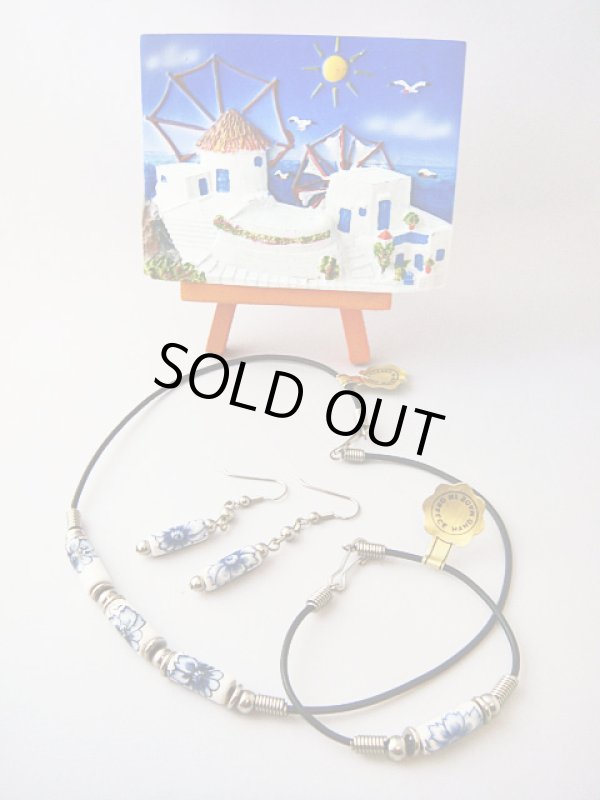 画像1: 【ＳＯＬＤ　ＯＵＴ　ありがとうございました！】【５周年半額セール！】（ギリシャアクセサリー）「エーゲ海の宝石」ミコノス島ビーズネックレス３点セット（花）【定価２３００円】