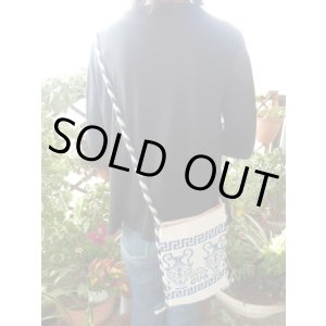 画像: 【ＳＯＬＤ　ＯＵＴ　ありがとうございました！】（ギリシャ雑貨）メアンドロス模様・アンフォラ・ポシェット（小・白・中黄色）