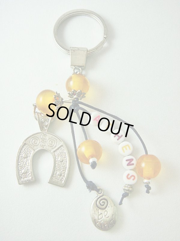 画像1: 【ＳＯＬＤ　ＯＵＴ　ありがとうございました！】＼ラスト１つです！／（ギリシャアクセサリー）渦巻き模様と馬蹄・ＡＴＨＥＮＳキーチェーン（キーホルダー）