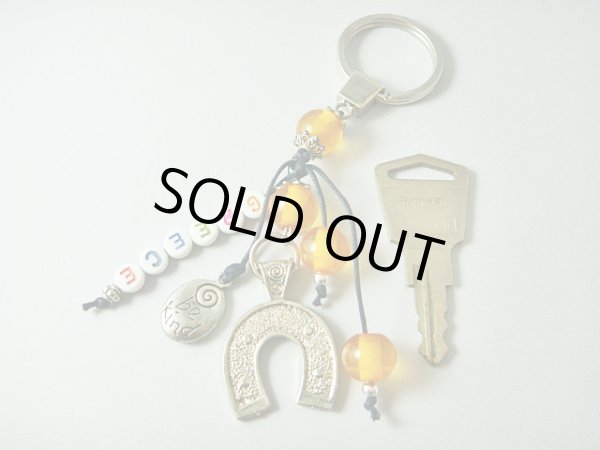 画像2: 【ＳＯＬＤ　ＯＵＴ　ありがとうございました！】（ギリシャアクセサリー）渦巻き模様と馬蹄・ＧＲＥＥＣＥキーチェーン（キーホルダー）Ａ