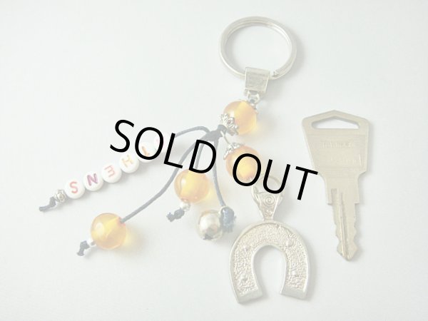 画像2: 【ＳＯＬＤ　ＯＵＴ　ありがとうございました！】【お客様の声あり♪】＼ラスト１つです！／（ギリシャアクセサリー）渦巻き模様と馬蹄・鈴付き♪ＡＴＨＥＮＳキーチェーン（キーホルダー）