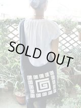 画像: 【ＳＯＬＤ　ＯＵＴ　ありがとうございました！】【ゆうパック】（ギリシャ雑貨）持ち手が幅広のメアンドロス・ショルダーバッグ（黒）【肩にぴったりフィット♪】