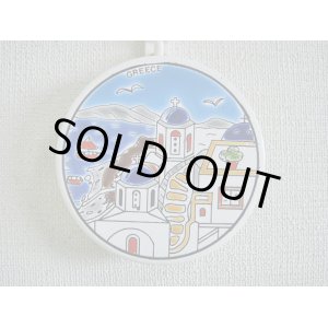 画像: 【ＳＯＬＤ　ＯＵＴ　ありがとうございました！】（ギリシャ雑貨）タイルの壁飾り（コースター）サントリーニ島の教会と港の風景