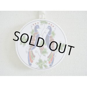 画像: 【ＳＯＬＤ　ＯＵＴ　ありがとうございました！】（ギリシャ雑貨）タイルの壁飾り（コースター）結婚や母性の象徴くじゃく