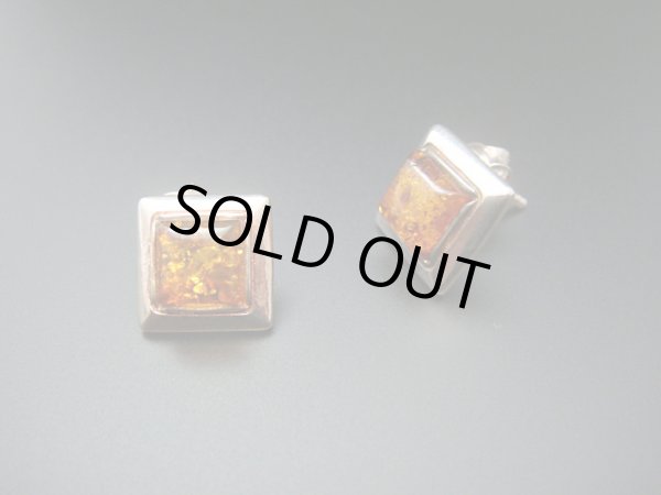 画像1: 【ＳＯＬＤ　ＯＵＴ　ありがとうございました！】【５周年半額セール！】（ギリシャアクセサリー）琥珀スクウェアピアス【定価６５００円】