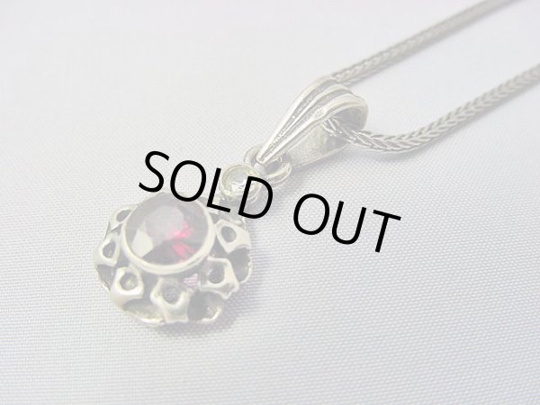 画像1: 【ＳＯＬＤ　ＯＵＴ　ありがとうございました！】（ギリシャ）ビザンチン風ガーネットの花ペンダントトップ