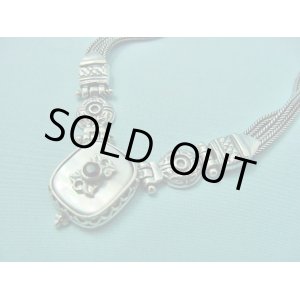 画像: 【ＳＯＬＤ　ＯＵＴ　ありがとうございました！】（ギリシャ）ビザンチン風・白蝶貝とガーネットのネックレス