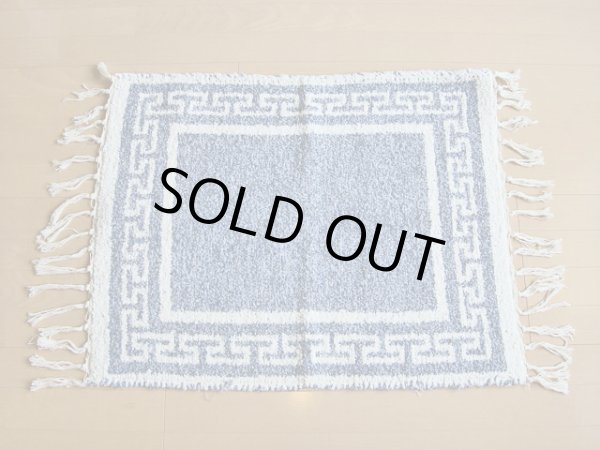 画像1: 【ＳＯＬＤ　ＯＵＴ　ありがとうございました！】（ギリシャ雑貨）ラグ・敷物（ライトブルー＆ホワイト）【ゆうパック】