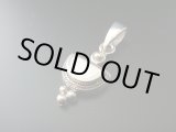 画像: 【ＳＯＬＤ　ＯＵＴ　ありがとうございました！】【５周年半額セール！】（ギリシャアクセサリー）ビザンチン風・半月型白蝶貝シルバー９２５ペンダントトップ【定価３４００円】