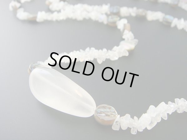 画像1: 【ＳＯＬＤ　ＯＵＴ　ありがとうございました！】【定価５６００円】（ギリシャ）水晶と黒蝶貝のネックレス